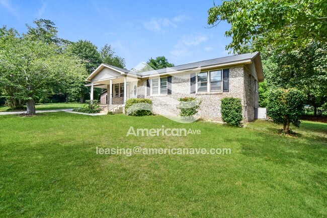 Building Photo - 14 Hillside Cir