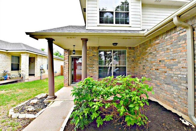 Building Photo - 3772 Castle Rock Dr