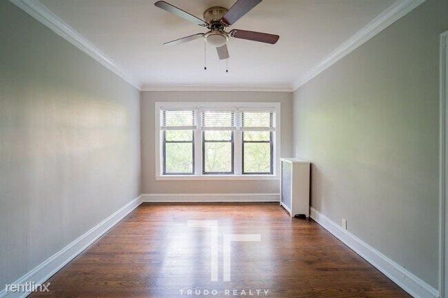 Building Photo - 3 br, 2 bath Apartment - 5073 N Wolcott Ave