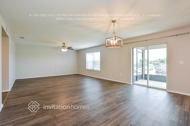 Building Photo - 13743 Laranja St