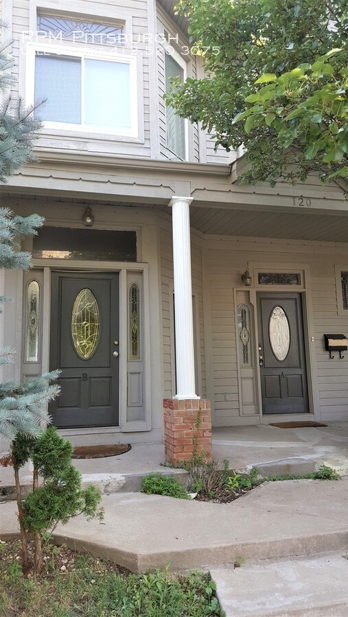 Building Photo - Stunning 3 Bed/2 Bathroom with Amazing Views!