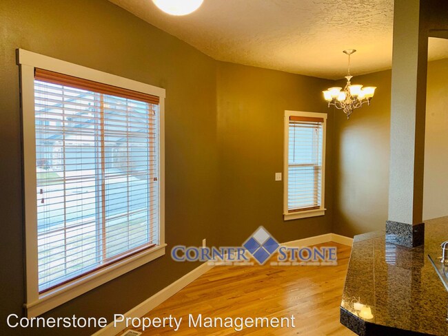 Foto del edificio - 3 br, 2.5 bath House - 4638 Zachary Way
