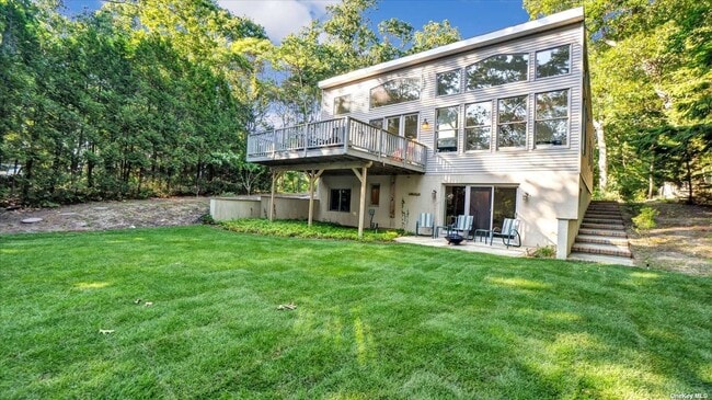 Building Photo - 2 Robins Ln