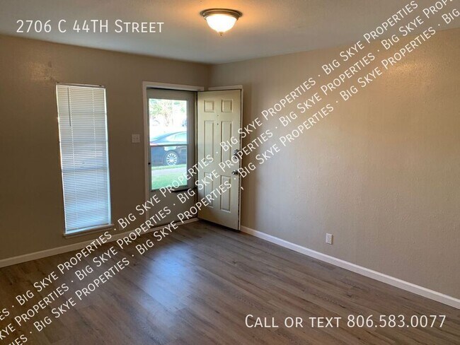 Foto del edificio - 2706 44th St