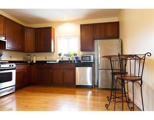 Foto del edificio - 895 Hyde Park Ave