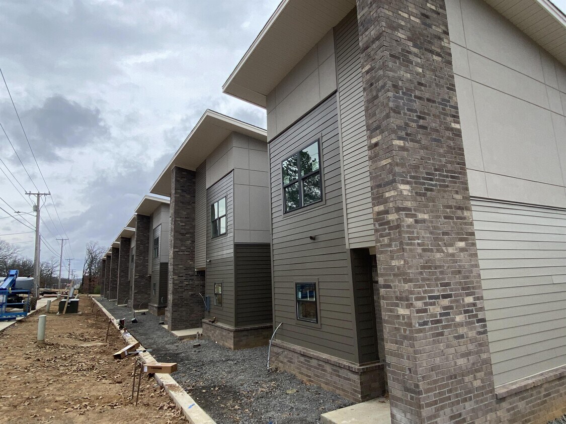 1908 Dave Ward Dr, Conway, AR 72034 House Rental in Conway, AR