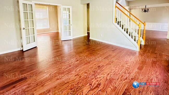 Photo - Beautiful house in the LAMBERT cluster in ...