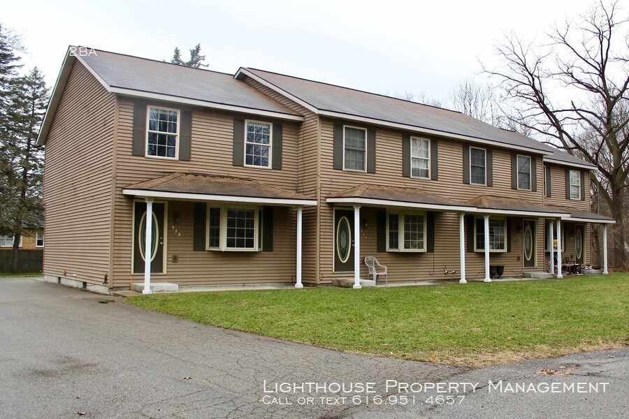 Three Bedroom Plainwell Townhouse House for Rent in Plainwell, MI