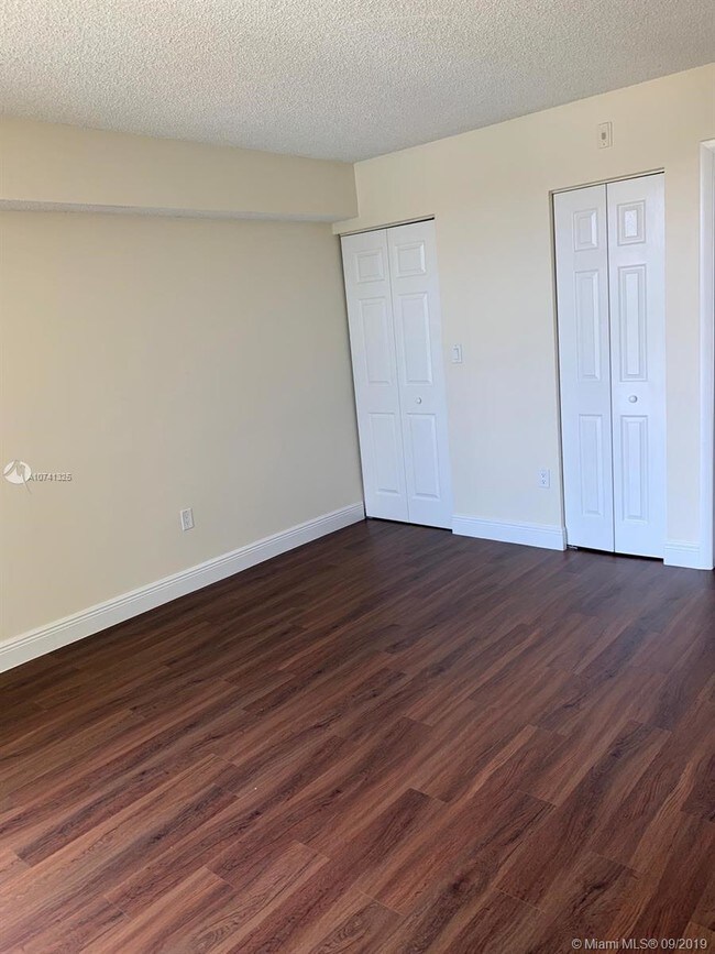 Foto del edificio - 2075 SW 122nd Ave
