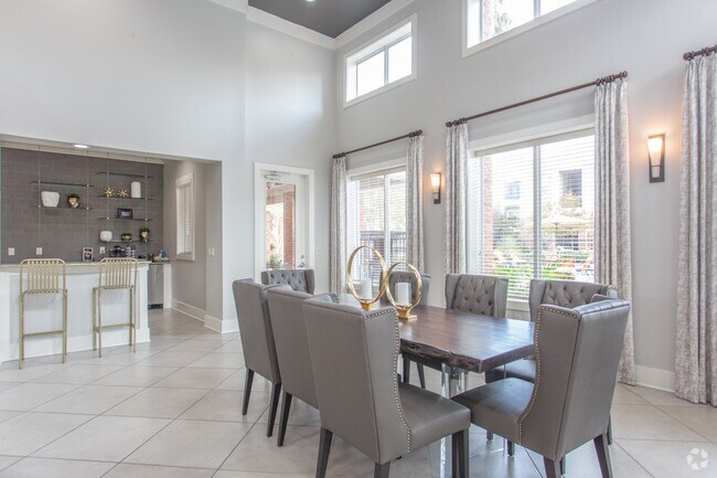 Vestíbulo - The Fenwick Apartment Homes