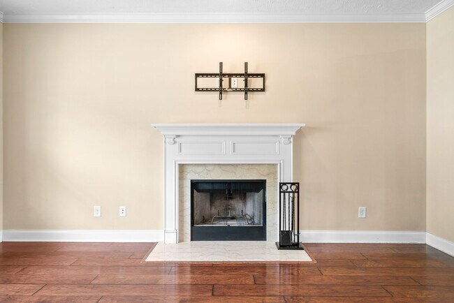 Building Photo - 1237 Morstead Dr