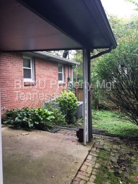 Foto del edificio - Adorable 2BR/1BA duplex in West Nash!