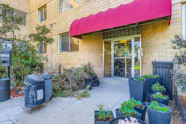 Building Photo - 1100 Colorado Blvd