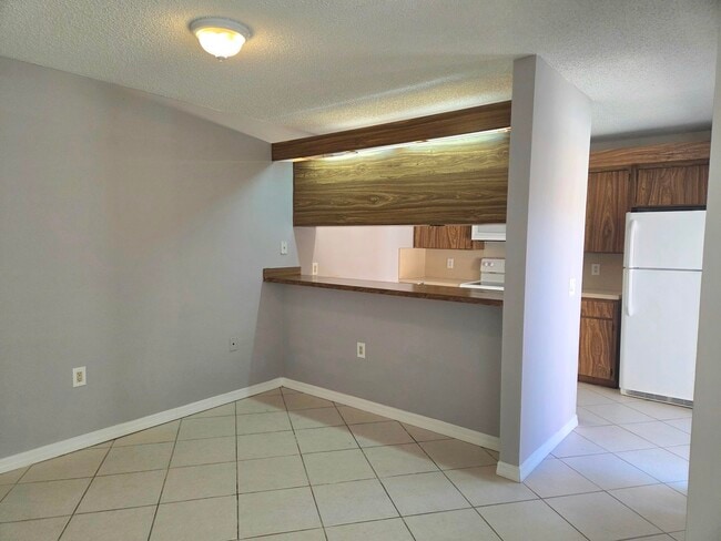 Building Photo - 253 Charter Way