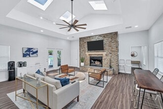 Building Photo - The Greens at Chestnut Ridge