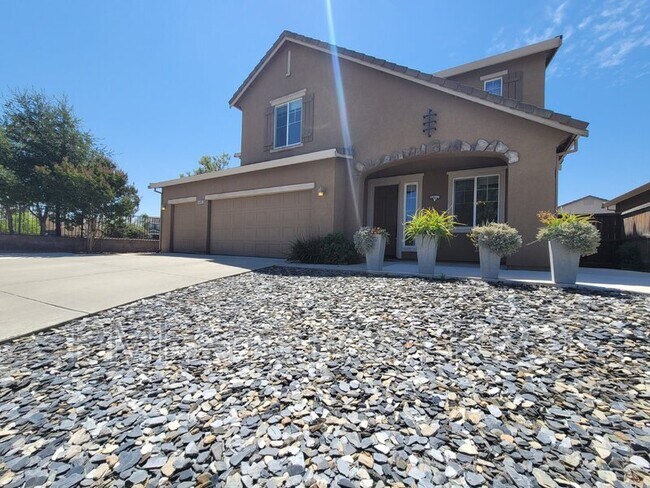 Building Photo - 5330 Coconut Tree Ct