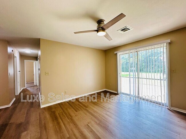 Foto del edificio - 4313 Epperly Dr