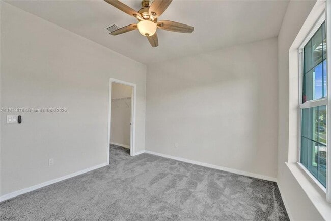 Building Photo - 3 bedroom in Hollywood FL 33021