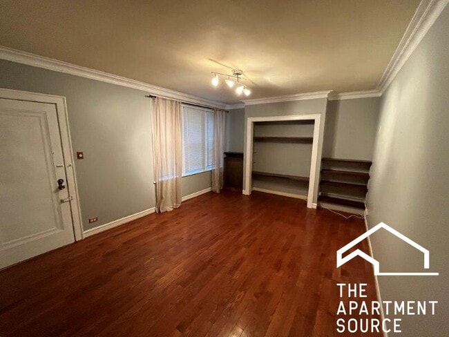 Building Photo - 2838 W Addison St