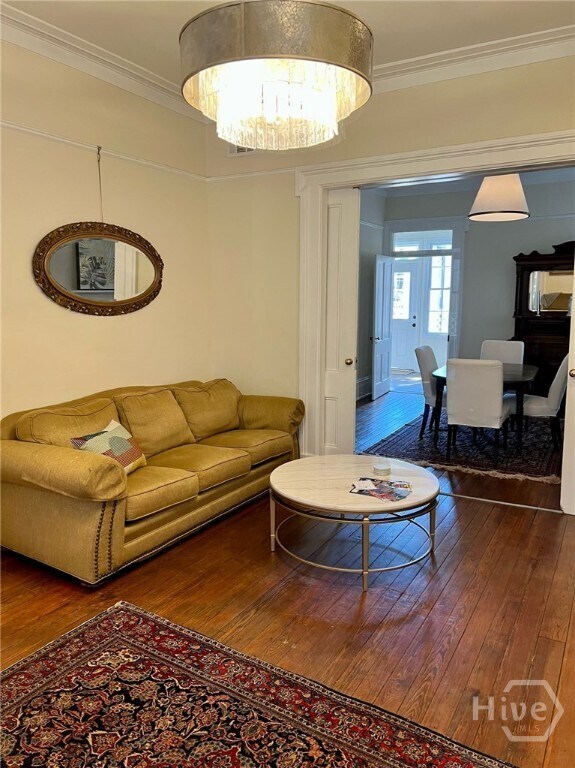 Foto del edificio - 215 W Hall St