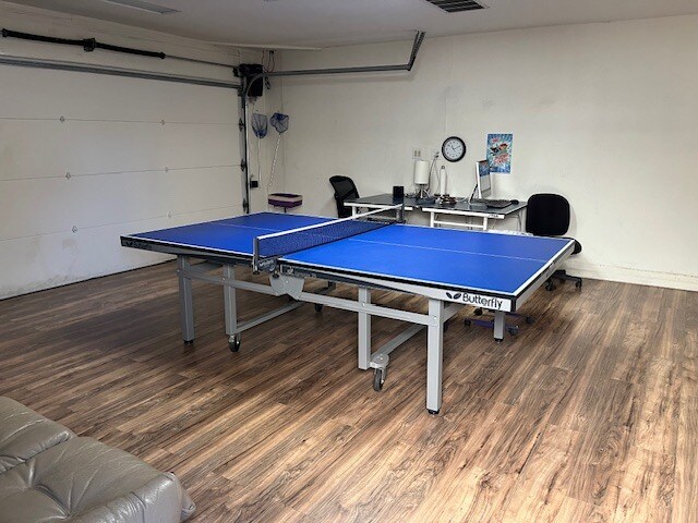 Foto del edificio - 944 Erica Dr