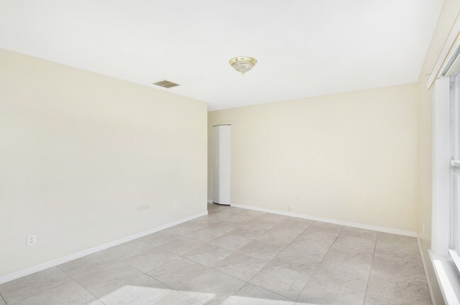 Foto del edificio - 2626 Legend Ct