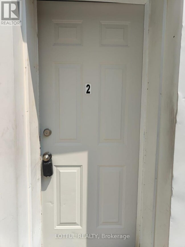 Building Photo - 58 Victoria Ave