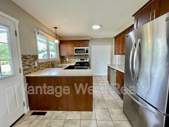 Photo du bâtiment - 315 Prior Rd S