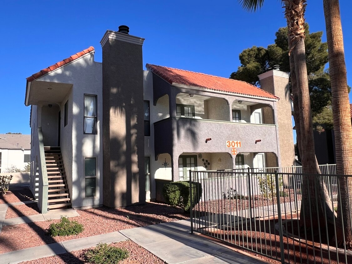 Primary Photo - 3011 Sunfish Dr