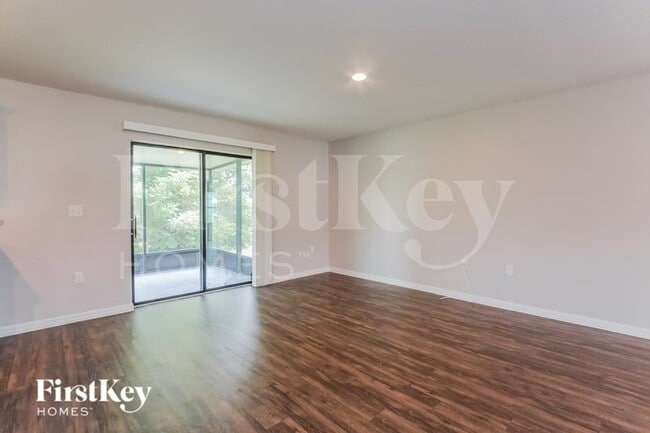 Building Photo - 882 N Fairbanks Dr