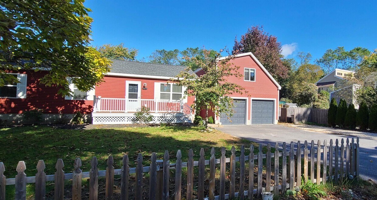 Primary Photo - 28 Dearborn Ave