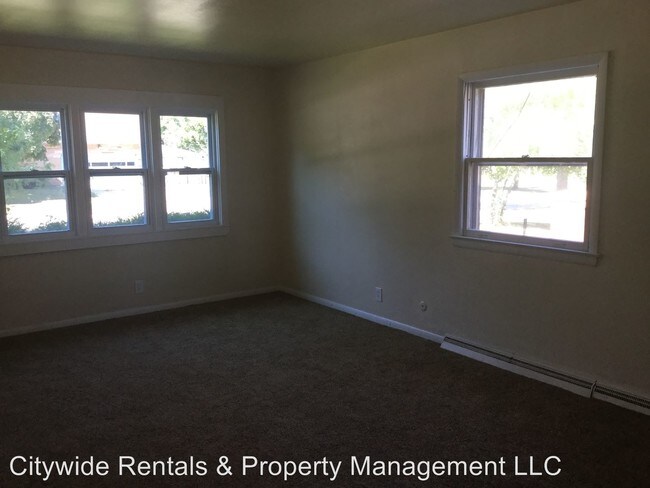 Building Photo - 6742-6744 N 58th St
