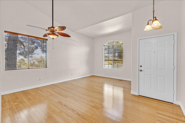 Building Photo - Single Story on Corner Lot in Henderson