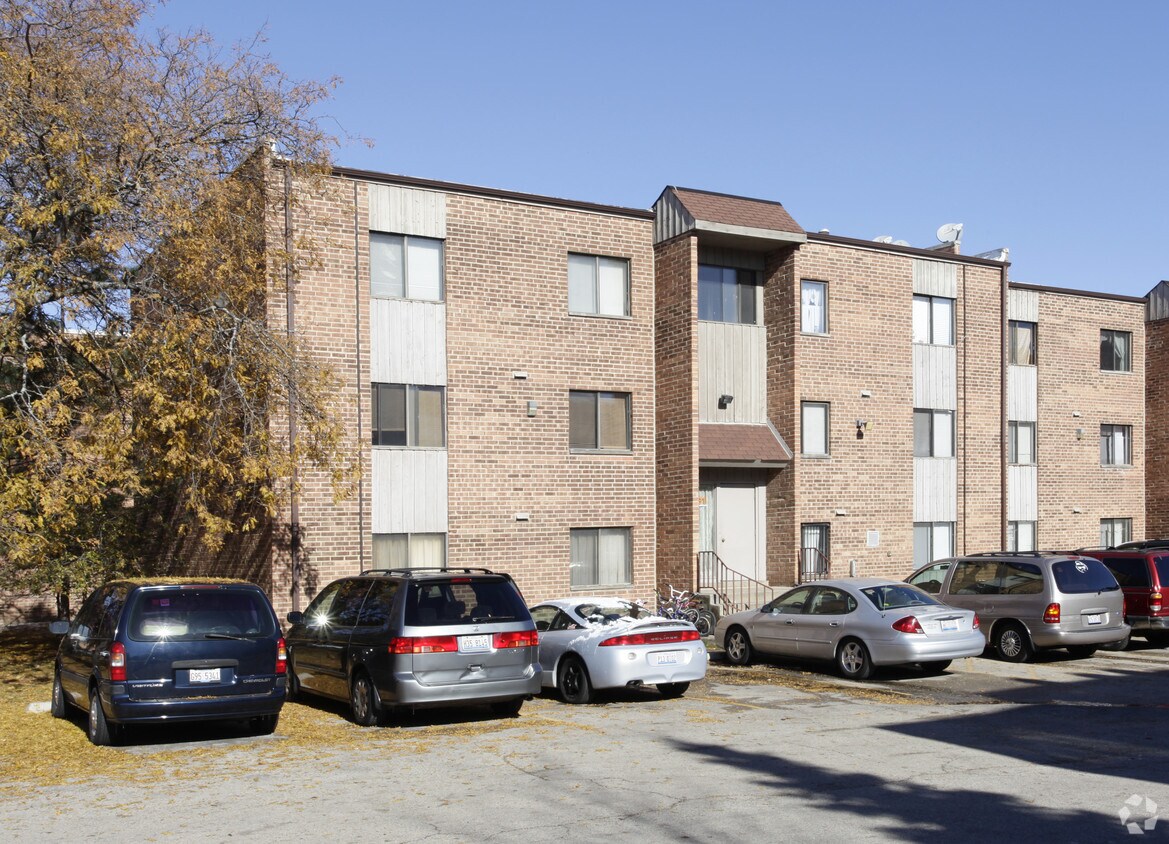 1391 E Ports O Call Dr, Palatine, IL 60074 Apartments in Palatine, IL