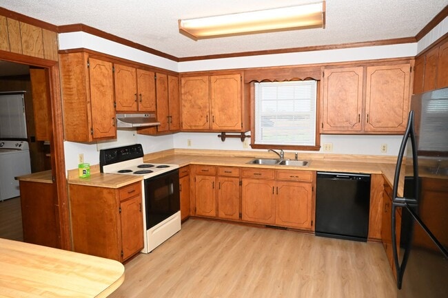 Building Photo - North Mebane