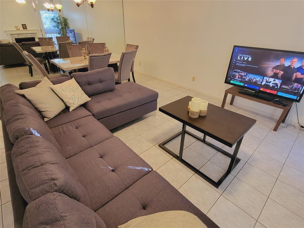 Foto principal - 2942 Holly Hall St