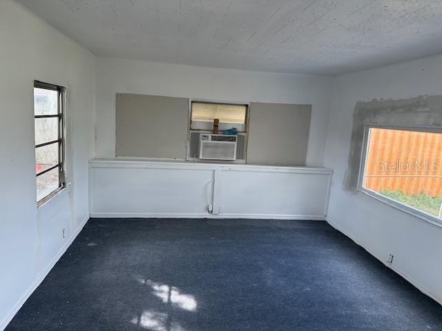 Building Photo - 4160 Pine Haven Rd