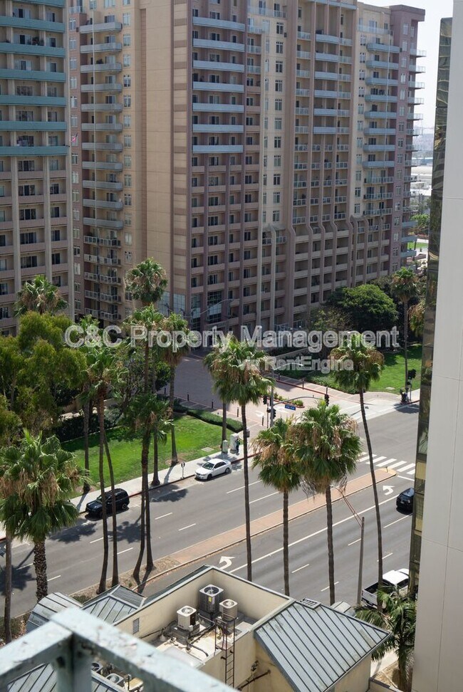 Foto del edificio - 455 E Ocean Blvd