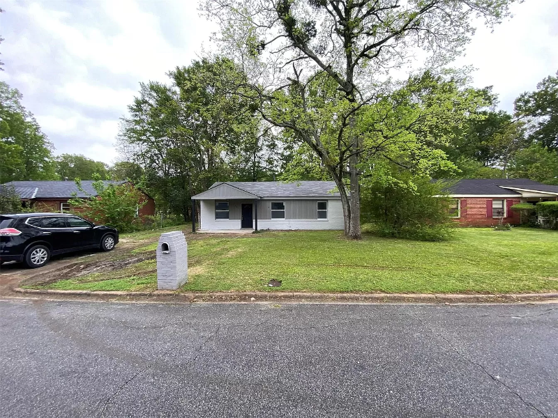 Foto principal - 351 Collingwood Ave