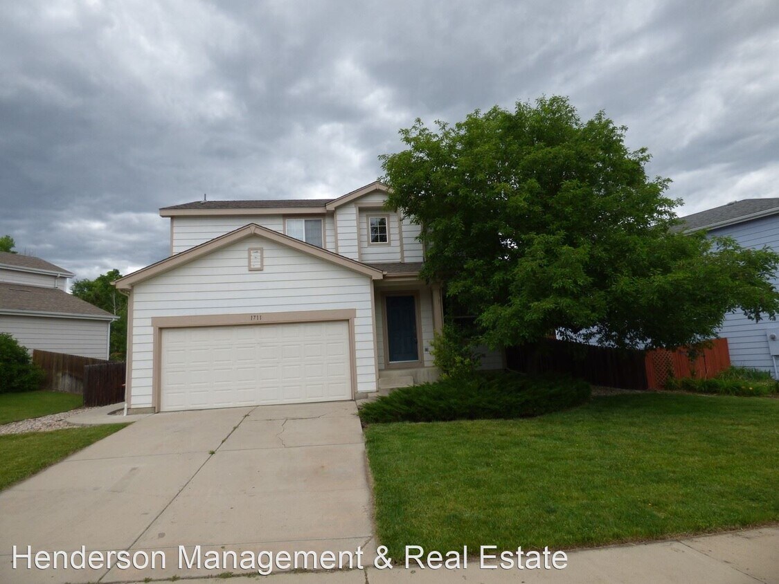 Foto principal - 4 br, 2 bath House - 1711 Twin Lakes Cir