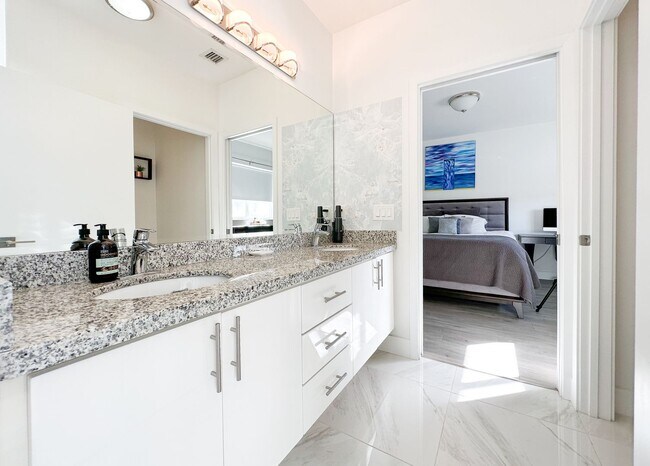 Foto del edificio - 3900 SW 69th Ave