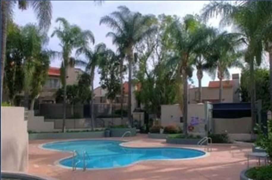 Primary Photo - 1109 Tivoli Ln