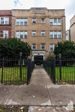 Building Photo - 1421 W Farwell Ave