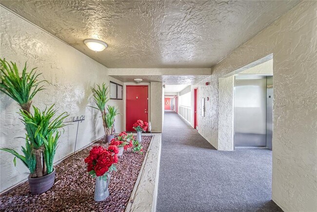 Foto del edificio - 13618 Greenfield Dr
