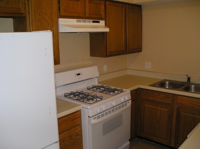 Foto del edificio - 5810 Twisted Pine Ct