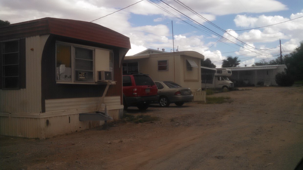 Primary Photo - 1525 N 2nd Ave