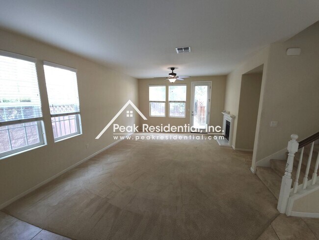 Building Photo - 4 br, 2.5 bath House - 79 Sluice Way