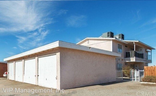 Building Photo - 10933 Aztec Ln