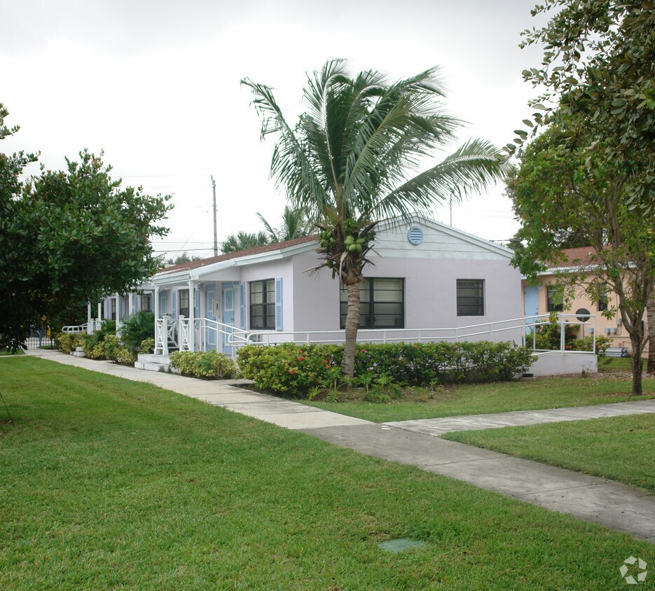 Little Haiti Gateway Apartments in Miami, FL