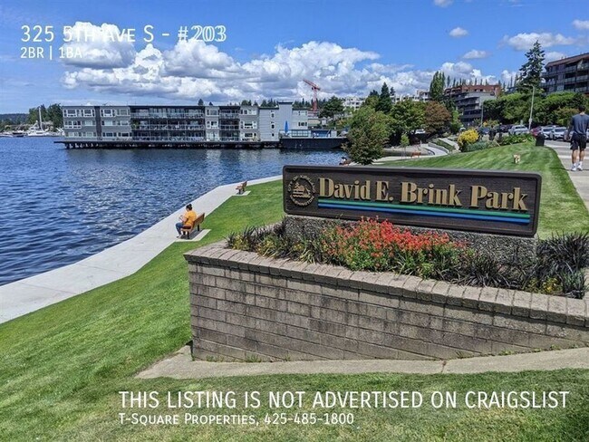 Foto del edificio - Beautiful Downtown Kirkland Apt with Breat...